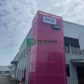 Lắp dựng khung sắt CNC sơn tỉnh điện cho công ty Maxim khu công nghiệp visip 1